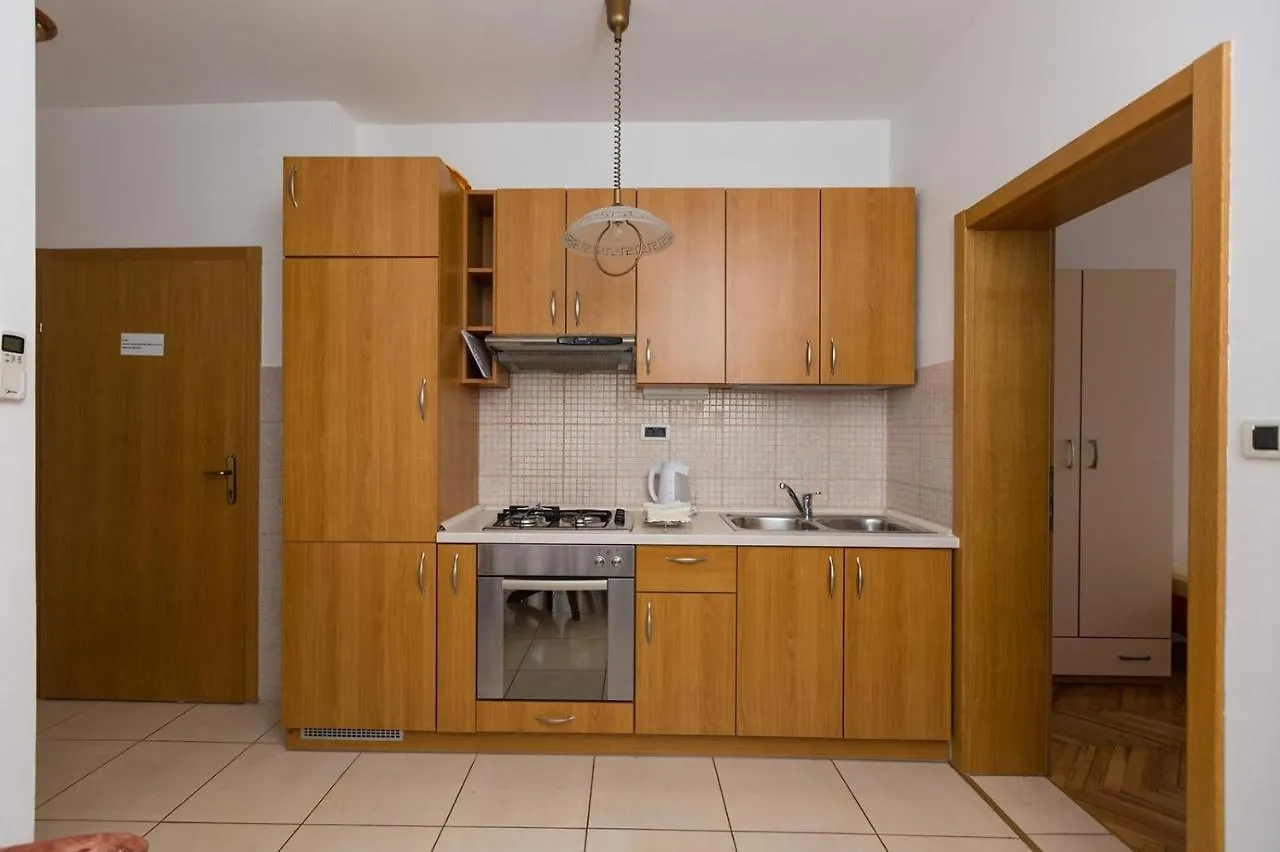 Apartment In Okrug Donji With Sea View, Balcony, Air Conditioning, Wifi 5166-4 Donji Okrug  크로아티아